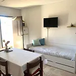 Casa Oura Located 100 Metres From The Apartment Albufeira