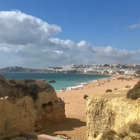 Casa Oura Located 100 Metres From The Albufeira