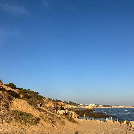Casa Oura Located 100 Metres From The Albufeira