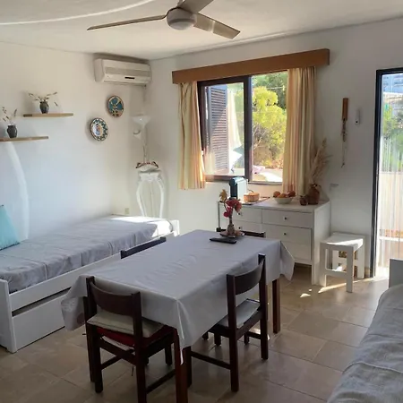 Apartment Casa Oura Located 100 Metres From The *